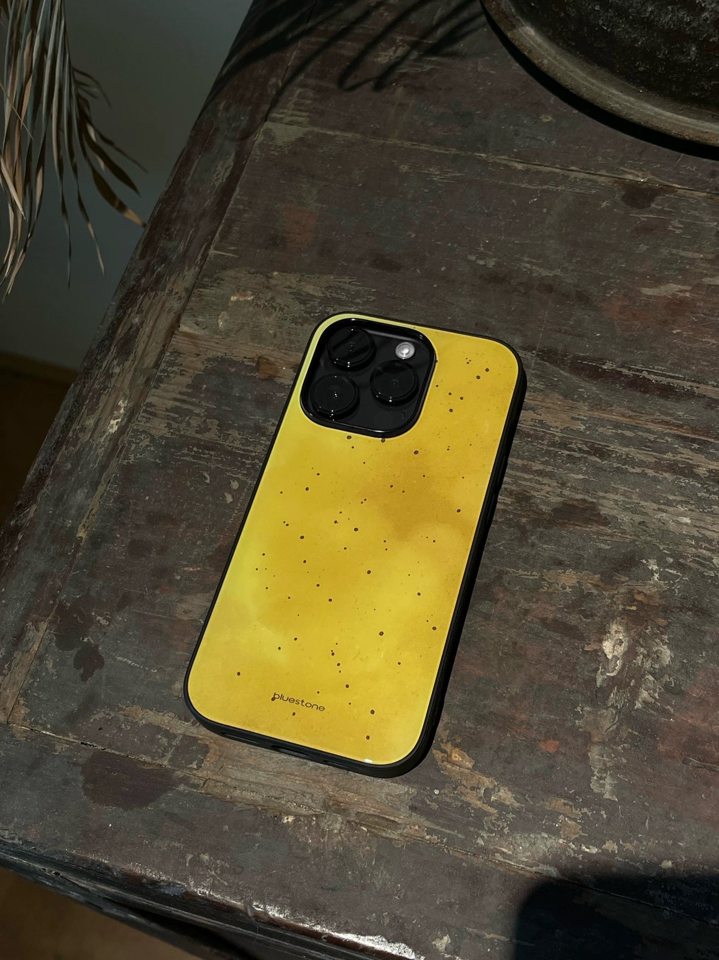 IPhone Case Amber Dot Style