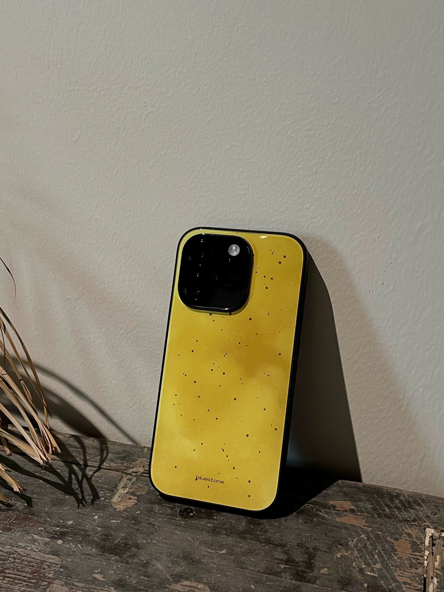 IPhone Case Amber Dot Style